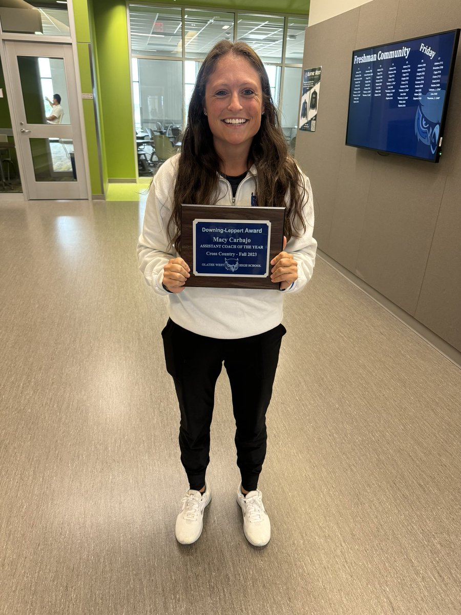 owlxc's tweet photo. Congrats to our ALL-STAR Coach Macy for being the Downing-Leppert Assistant Coach of the Year for Cross Country!! We are better because of you!! 💙 https://t.co/NKDCoWaiIL