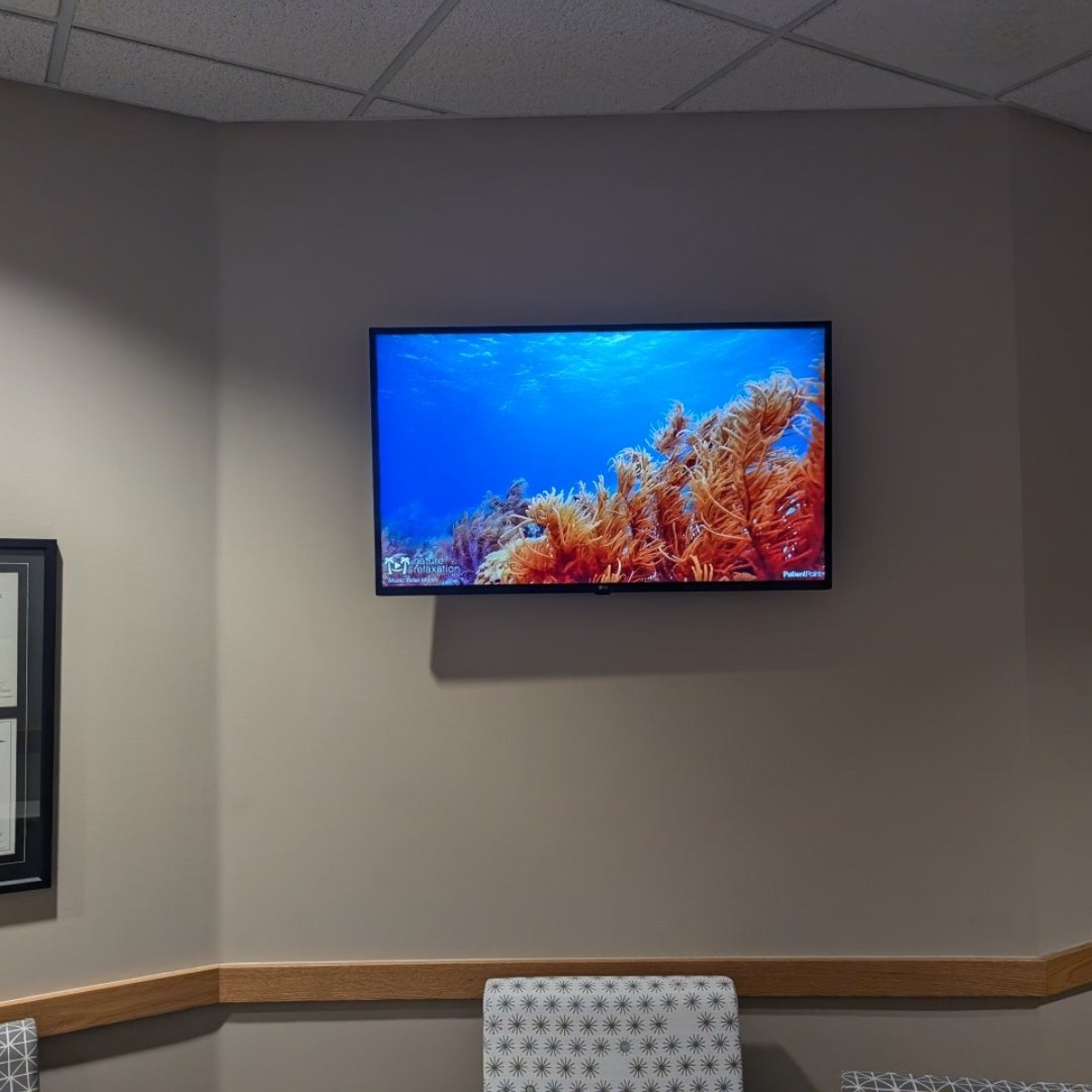 mrtvmountpros's tweet image. Just finished mounting new TV's in our client waiting room - now everyone can enjoy their favorite shows while they wait! 📺🛠️ #tvinstallation #clientexperience #hometheater #entertainmentupgrade