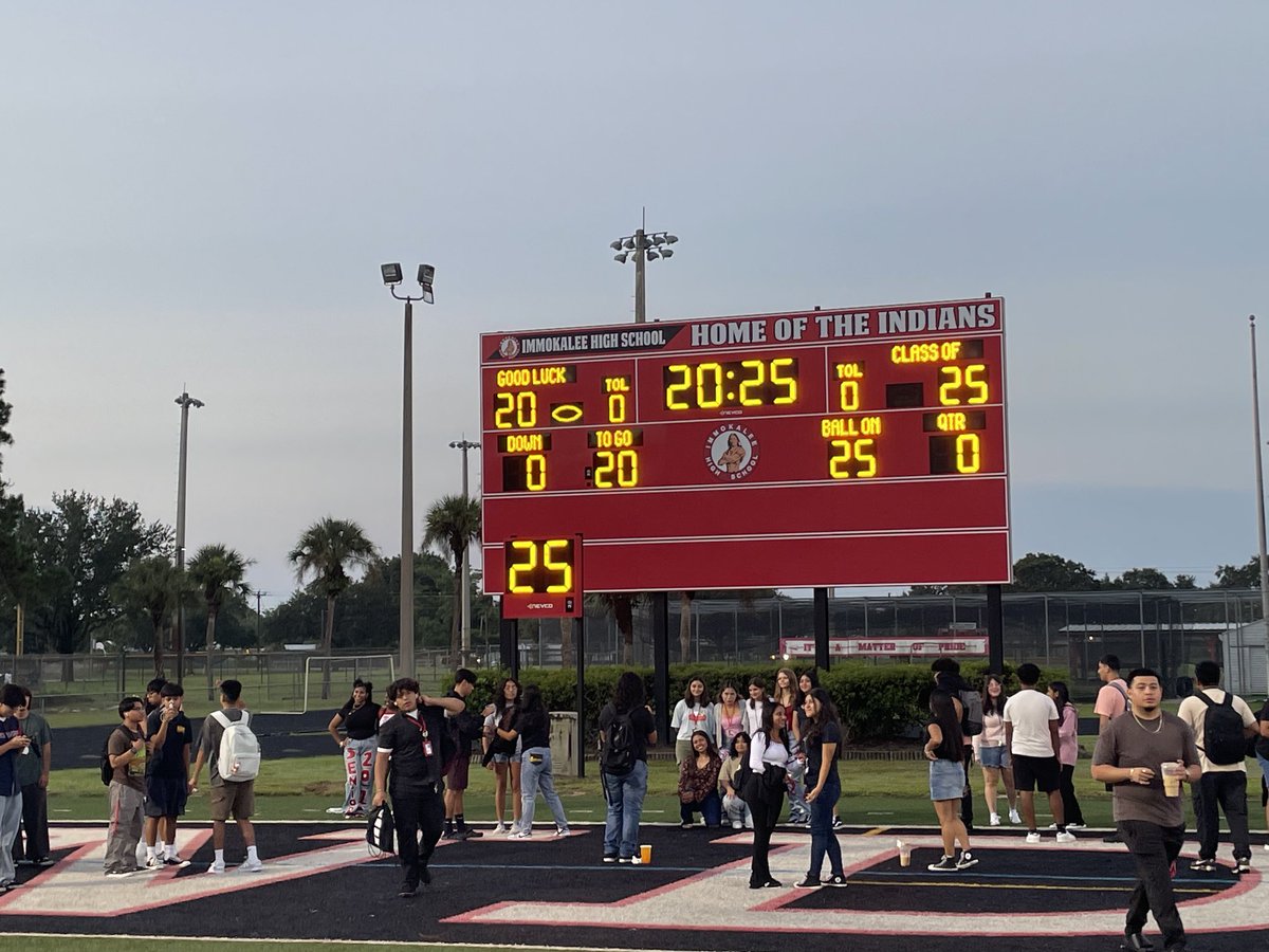 Indians_IHS's tweet photo. Congratulations Class of 2025 on another fabulous Senior Sunrise #powerofthepride #IHSBschool https://t.co/heRHVATsPD