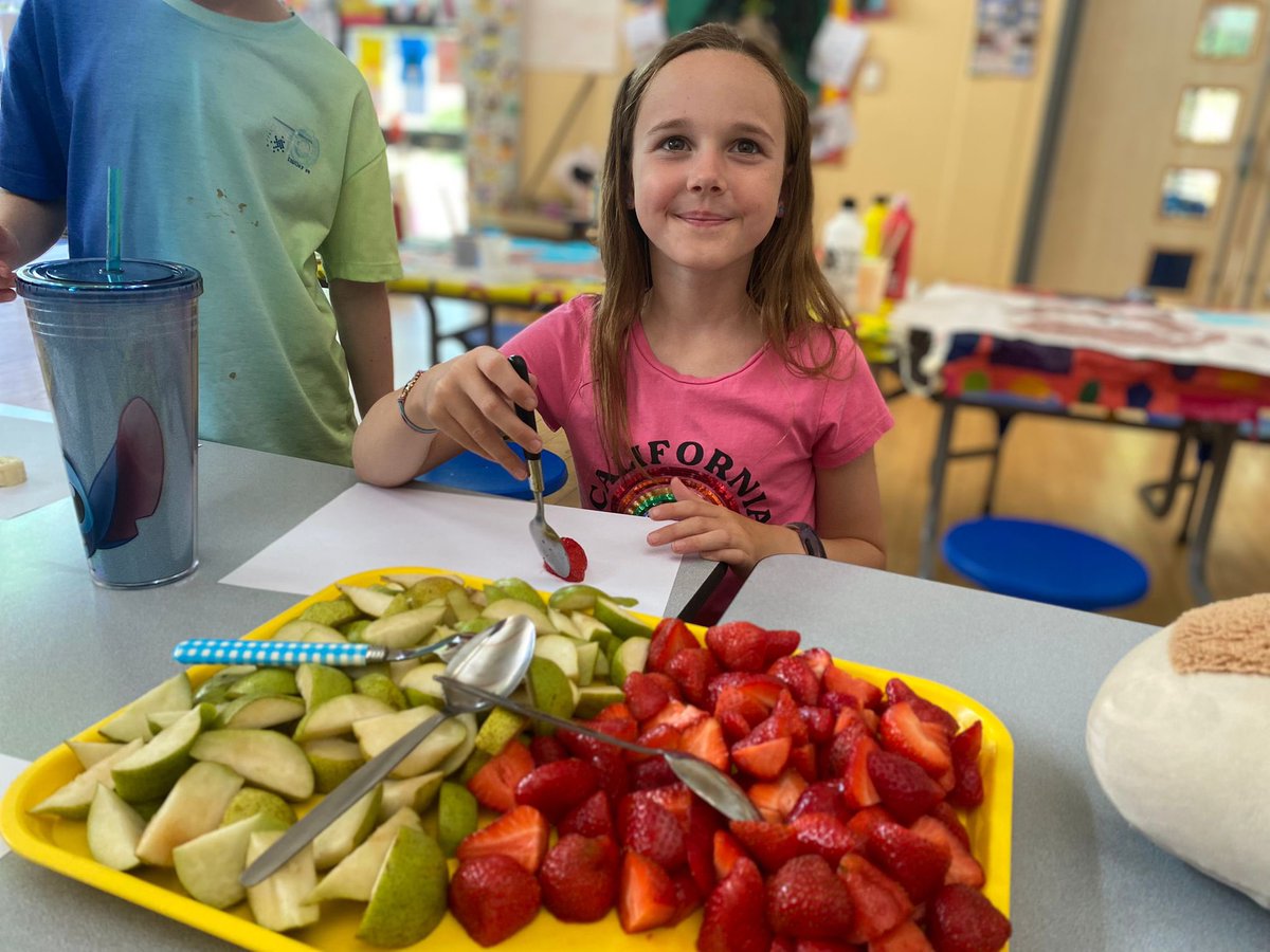 Torfaen Food & Fun (@torfaenfood_fun) on Twitter photo <a href="/nantcelynschool/">Nant Celyn Primary</a> #foodandfun enjoyed making pictures out of fruit today 🍏🍓
<a href="/foodandfunwales/">Food and Fun Wales</a> #WLGA <a href="/nantcelynschool/">Nant Celyn Primary</a> #foodandfun enjoyed making pictures out of fruit today 🍏🍓
<a href="/foodandfunwales/">Food and Fun Wales</a> #WLGA