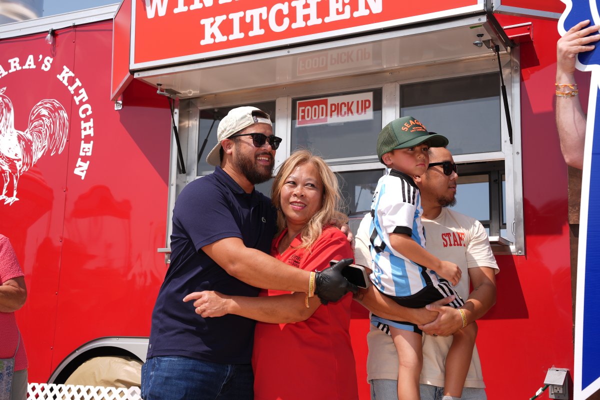 🏆Your 2024 Best New Food Winner🏆

Bacon Cheeseburger Eggroll from Winn &amp; Sara’s Kitchen
#IowaStateFair #FairFever