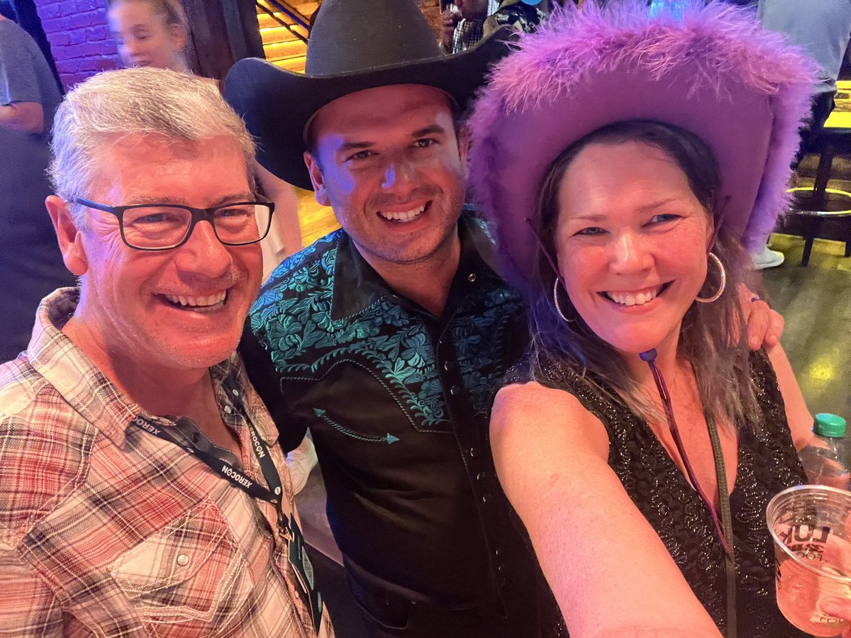 😎💙✨Heather Day Satterley tweet media