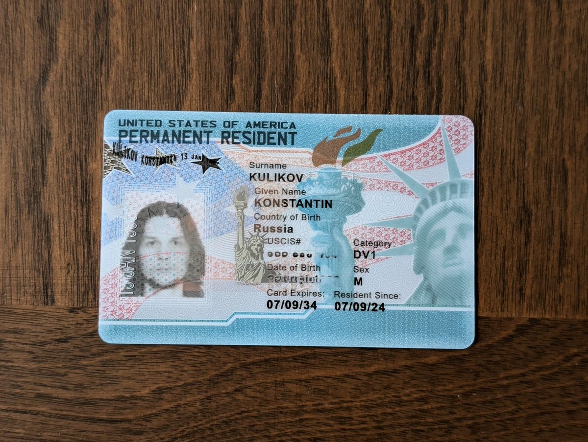 Finally, сегоня пришла гринкарта! Теперь могу рассказать про путь, который мы проделали за последний год. Как полагается любой русскоязычный мигрант должен написать тред про свой опыт. 🧵⬇️