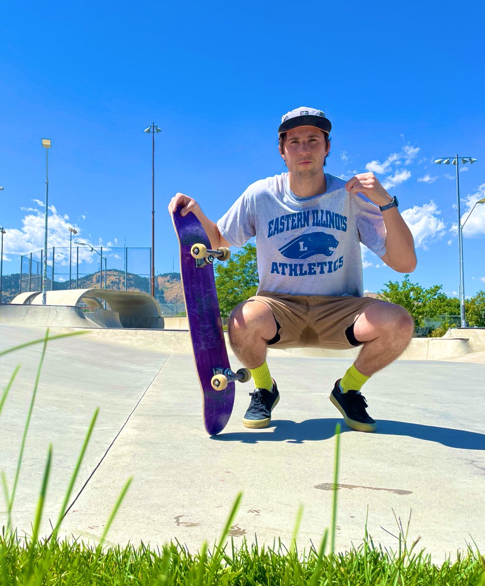 jordyxcollins's tweet photo. Skate fit was all about the #EIUMS gray. I miss getting @EIU_Panthers socks and breaking out the ball bag w the team. Good memories. https://t.co/Sqqet9N4X7
