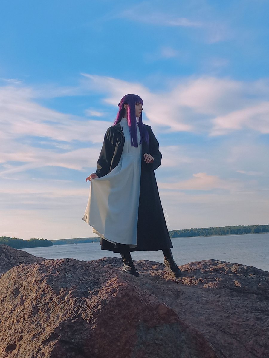 My Fern cosplay from Frieren: Beyond Journey's End🌿 https://t.co/SxzlUezs7j