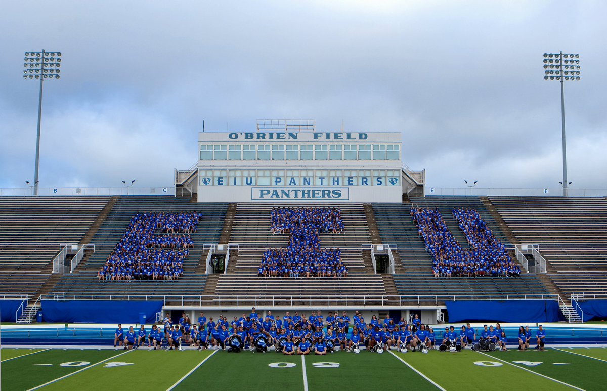 eiu's tweet image. 🎶 We are loyal EIU, we’re loyal and true! 
Though the odds be great or small, 
We’ll still be cheering for you! Rah! Rah! 

💙Welcome to EIU, new Panthers! 🐾

#eiu #fightsong #classpicture #futurepanther #welcomeweekend #student2024