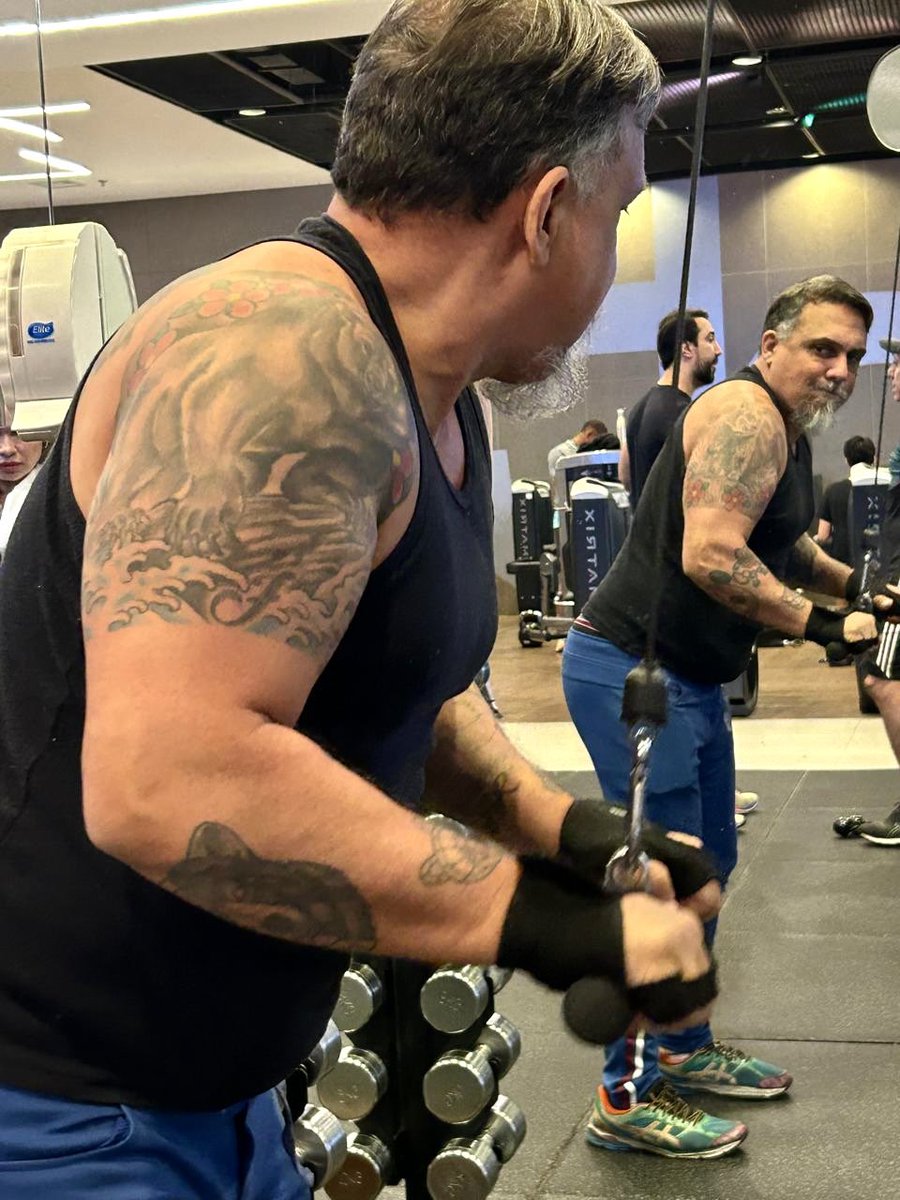 Damazio2008's tweet photo. O shape vem!!

#gay #daddy #muscle #bear #gymlife https://t.co/gwwfDQWSsa
