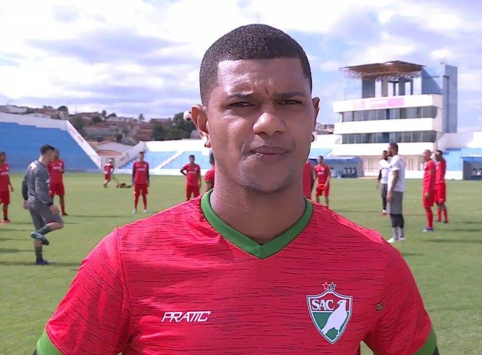 🚨 O Salgueiro desistiu da Série A3 pois não teve tempo suficiente para resolver as questões internas.

Quatro ídolos do clube estavam acertados para jogar a Série A3: Moreilândia, Daniel, Mondragon, e o atacante Muller Fernandes. 

Tudo ficará para 2025.