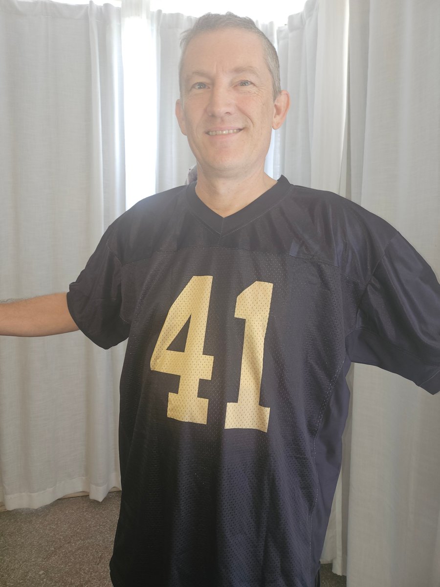 Derek_chisholm's tweet photo. Who Dat! Here is a little idea for my fellow Saints fans. This one was ordered online. I recommend using one of the many local print shops. Make enough for your friends! #KHive #HarrisWalz2024 #NOLA #godems @lademos @saints #whodat https://t.co/ckB0vhMzd3
