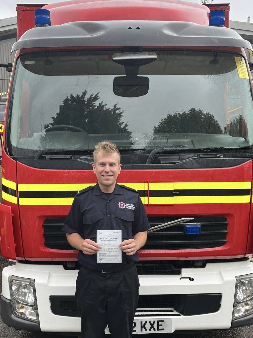 HIWFRS_LandD's tweet image. ⭐️ Success this week in #drivertraining. Congratulations 🎉 to FF Cole for passing the LGV test 🚚, and FF Carruthers and FF Healey for passing their Emergency Response Driving courses - Well done all 💯 @Basingstoke_01 @Fareham17 @Hightown56 @Botley38 🚒