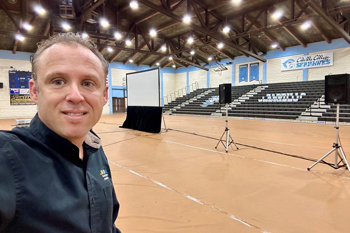 jbqav's tweet photo. August 15th 2024 A/V first day of school orientation at Cabrillo College in Aptos, CA https://t.co/AOiWv9h067