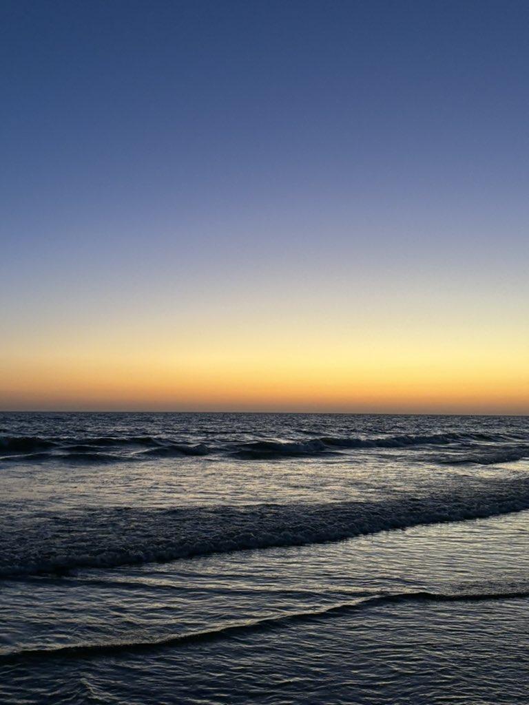 inesaanchez's tweet photo. un atardecer en Cádiz https://t.co/gYWUFxMz63