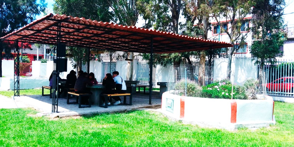 ConalepChimalh's tweet photo. ✨Bienvenidos #LobosCONALEP🐺 ¡Gracias a nuestro personal Docente y Administrativo!
Su dedicación y trabajo han sido clave para hacer realidad #LoboFest2024. ¡Juntos, estamos creando una experiencia inolvidable para todos! 🚀🎉
#Inducción #NuevoIngreso
#25AñosApasionadamente https://t.co/hW8TpWo9Kg