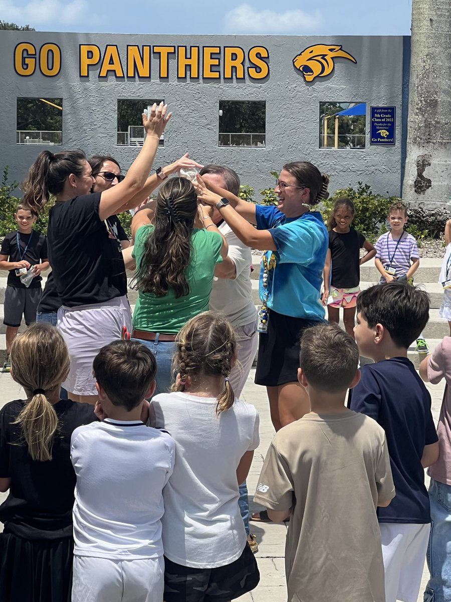 In second grade, we stick together! 🤞🏽💓<a href="/LPEPanthers/">Lake Park Elementary</a>