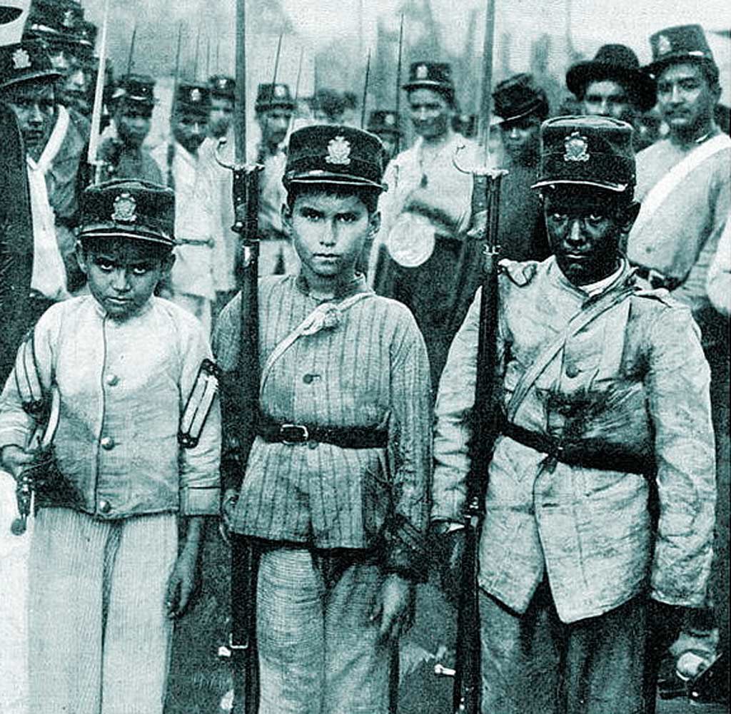 historia_pensar's tweet photo. Há 155 anos, em 16/08/1869, o Exército Brasileiro protagonizava um dos episódios mais deploráveis da Guerra do Paraguai: o extermínio de mais de 3.300 crianças paraguaias, forçadas a se alistarem como soldados durante a Batalha de Acosta Ñu (ou Batalha de Campo Grande).

1/28 https://t.co/taxd1wGwpS