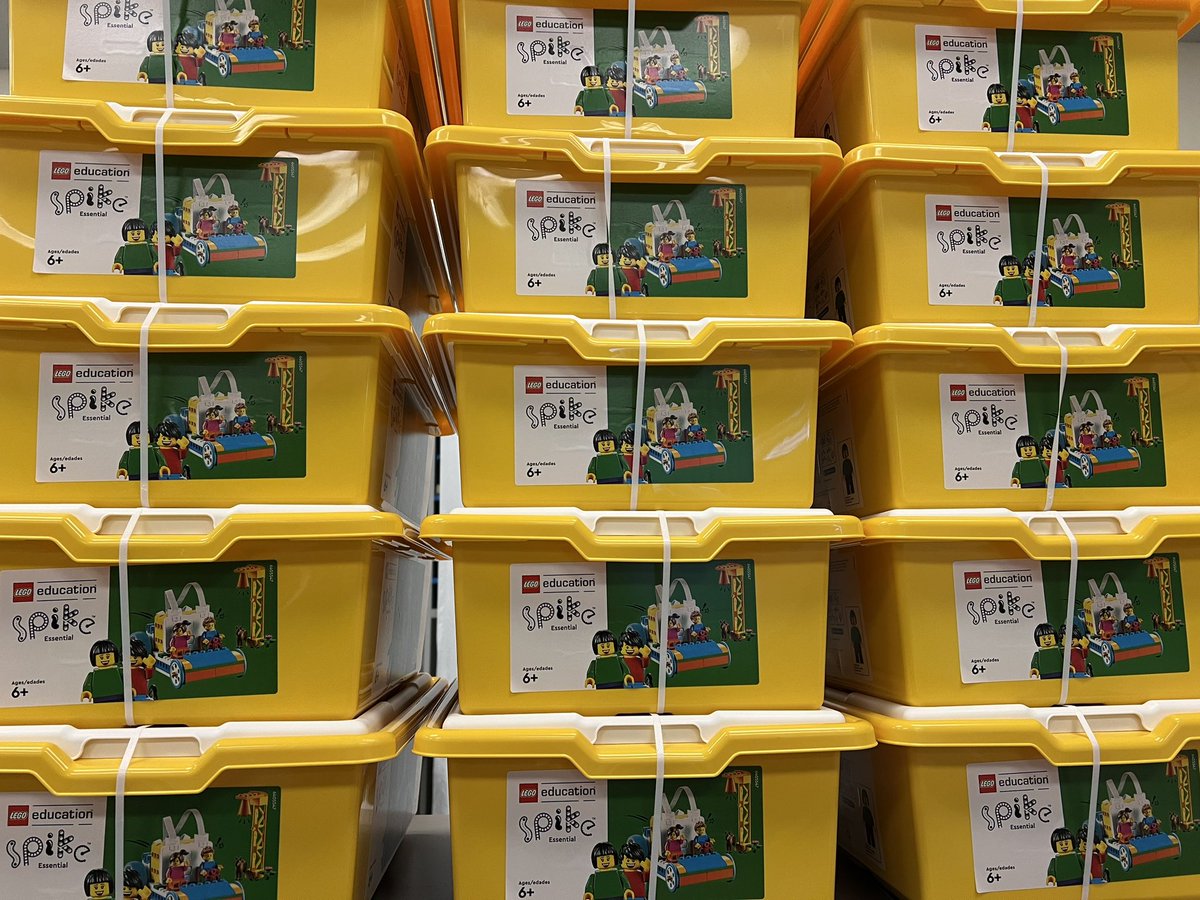 mskcaro's tweet photo. The unboxing fun has begun. #legoeducation #legoeducationambassador Thank you TC Energy! https://t.co/h4SgCFJcbE
