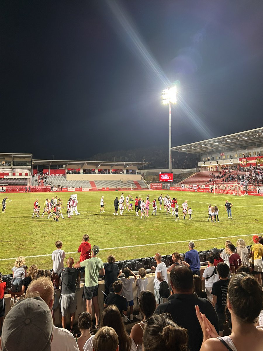 AbFab20147's tweet photo. Emu vintu! 1-0 #ACARAF
Evviva 🔴⚪️✊🏻🔴⚪️✊🏻 https://t.co/Avm9kz4GAv
