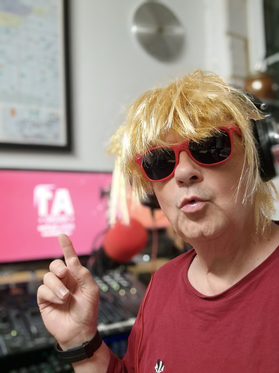 jonathancreaser's tweet photo. Ask yourself... Are you ready for this evening's @A1OnlineAnytime Friday FiXXX? Two hours of your fave requested tracks, played in #doublequick time. Starts 10pm on https://t.co/67mFlNcHz7 https://t.co/7RDOJq8EwD