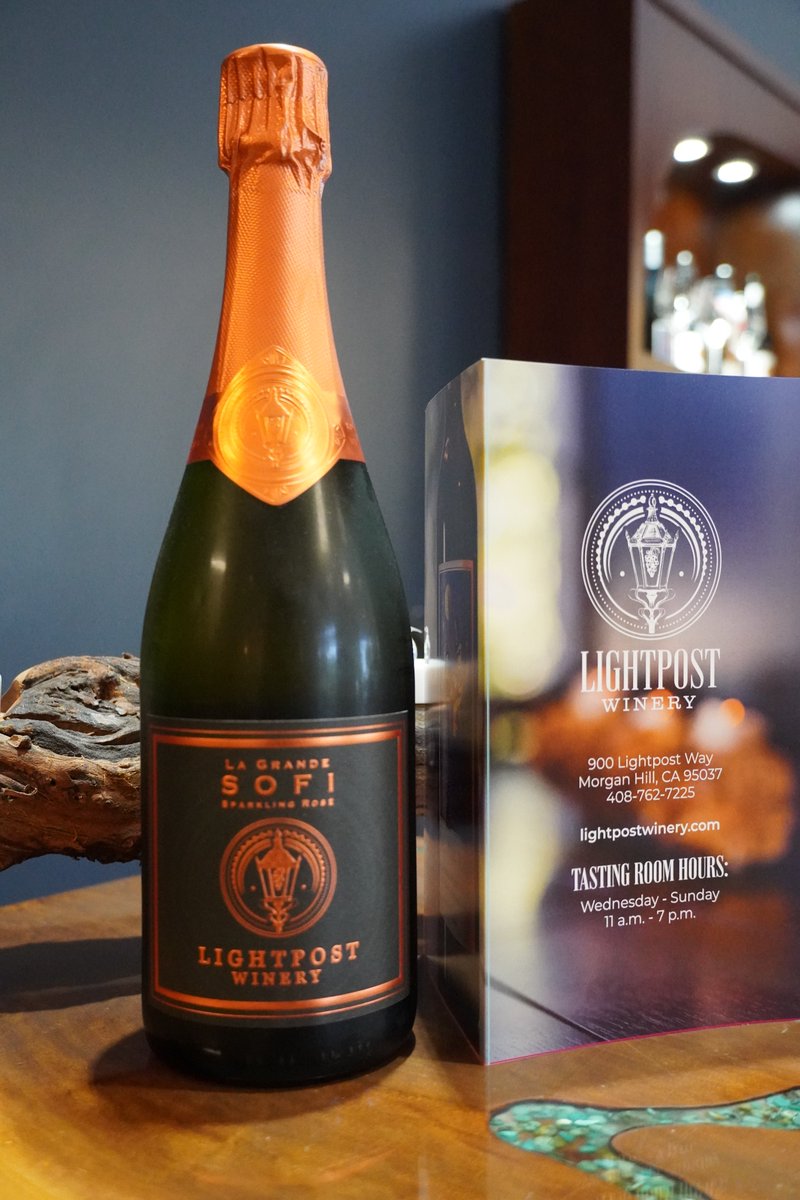 Lightpost95037's tweet photo. Yesterday was Chardonnay but today it’s sparkling Rose all day Introducing our 2019 La Grand Sofi - $44+tax
Fresh and crisp, some doughy components, some citrus notes with lots of creamy texture. Very elegant nose with hints of apple and warm bread with a lush and velvety. https://t.co/NI2VMnQEAH