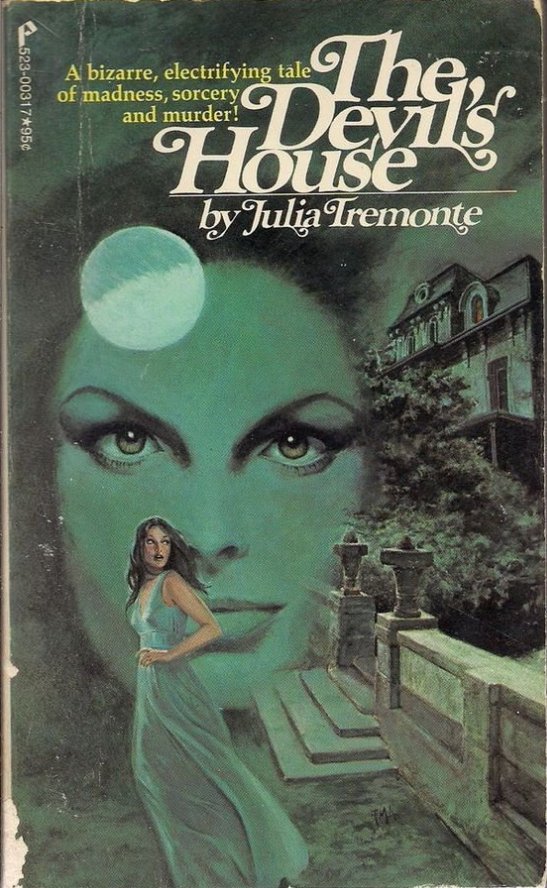 PulpLibrarian's tweet photo. Time once again for my occasional series "Women with great hair fleeing gothic houses!"

No, I hadn't forgotten... https://t.co/urKWRD5d03