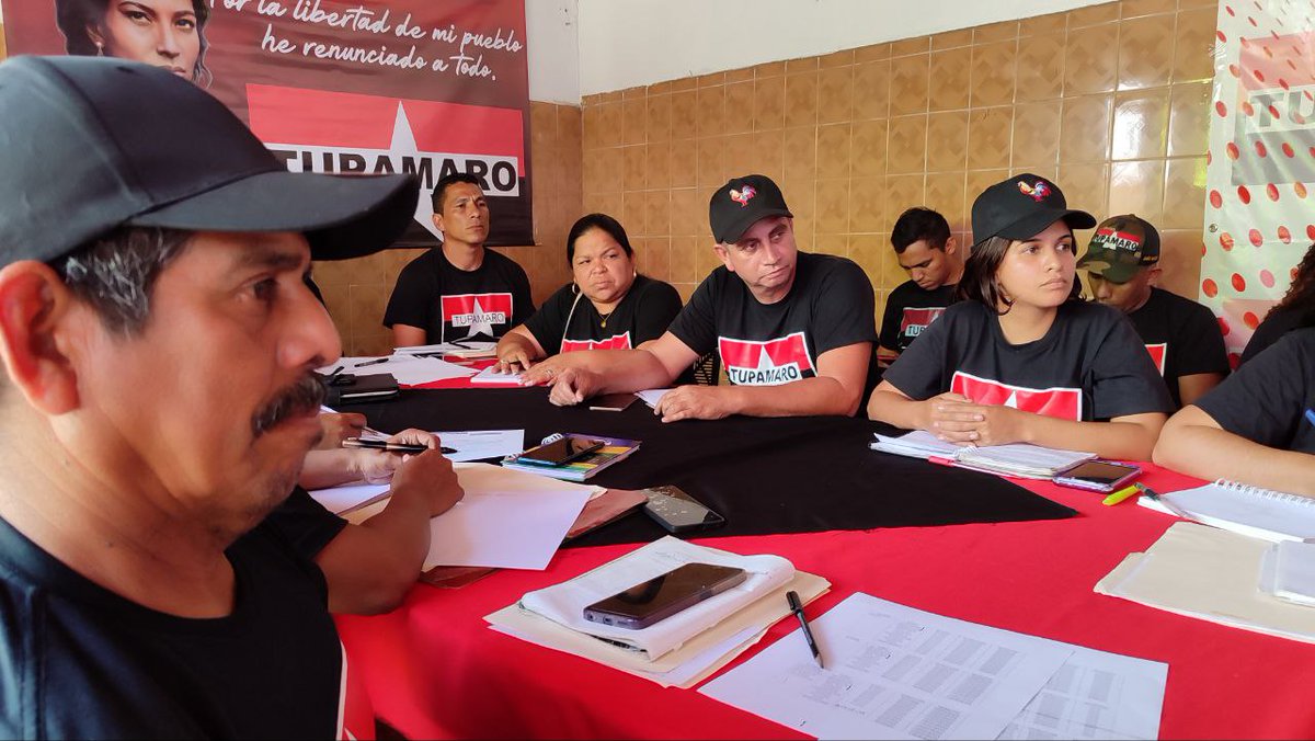 #Entérate || Se realiza reunión de Dir. Nacional Ampliada <a href="/TupamaroMRT_/">Movimiento Revolucionario TUPAMARO Vzla.</a> Desde la Casa del Partido "La Yaya" con el objetivo de evaluar avance del Partido y continuar con más mística en la Transformación de la sociedad, de un mundo mejor para beneficiar los Pueblos

<a href="/NicolasMaduro/">Nicolás Maduro</a>