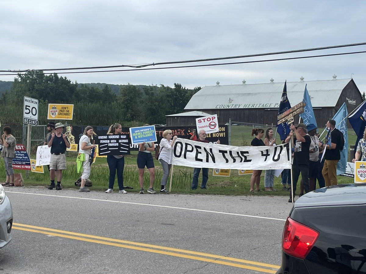 CBCLorenda's tweet photo. Some of the protesters outside FordFest in Milton #onpoli https://t.co/2kH3Ju9Sgs