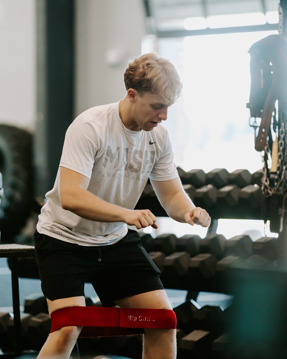 MASHPerform's tweet photo. Guy always brings good vibes to the floor ๐๐๐ #CoachBen
#MASHperformance | #RaiseTheStandard https://t.co/hkn0KBCtIM