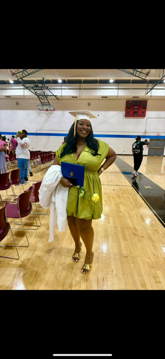 DESS💙🦍 tweet media