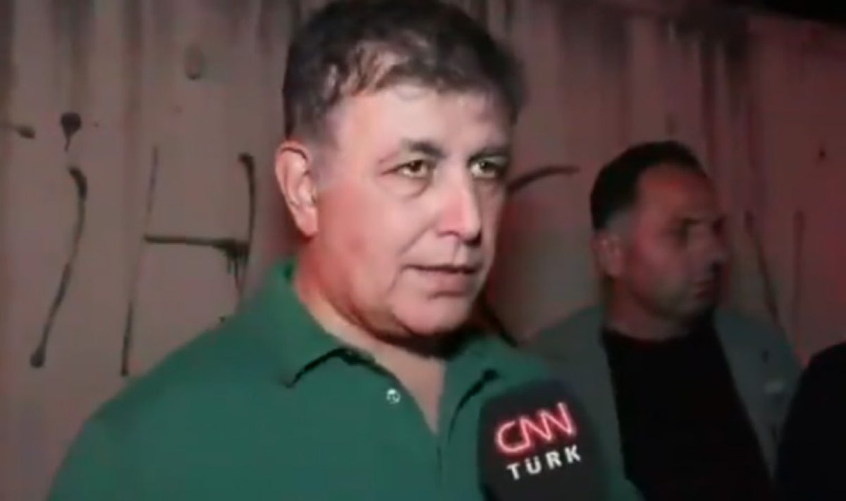 darkwebhaber's tweet photo. İzmir Büyükşehir Belediye Başkanı Cemil Tugay: Havadan söndürme yeterli olmadı. Anlattık ama ikna edemedik. Yeterli havadan söndürme yapılmadı. Şu an hiçbir helikopter çalışmıyor. Bizim itfaiyemiz dışında çalışma yok. https://t.co/q5bM9fsxpR
