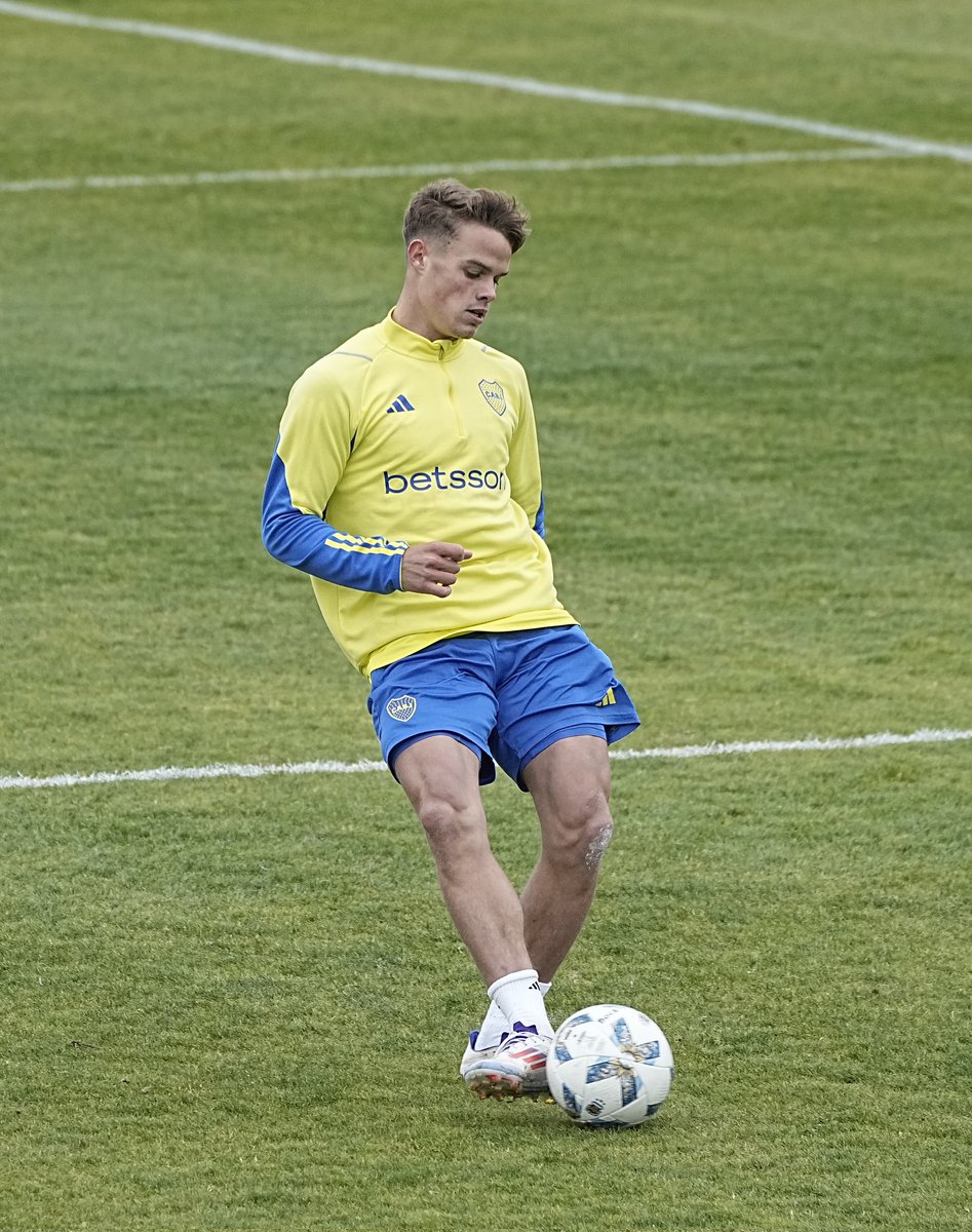 BocaJrsOficial's tweet photo. ¡Se sigue! 💪⚽

🔜 San Lorenzo. https://t.co/8DW1ZOOF4u