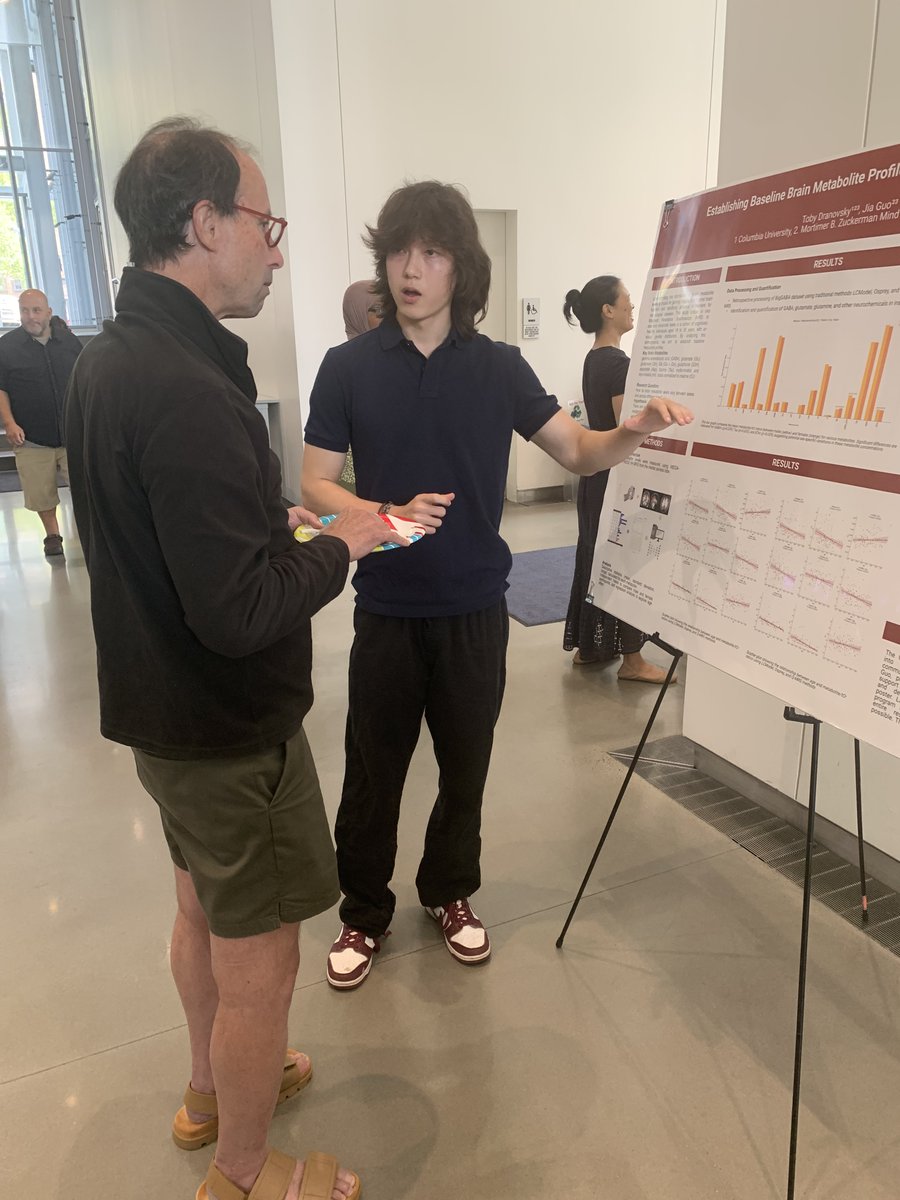Alex Dranovsky (@alex_dranovsky) on Twitter photo The BRAINYAC program @columbia is an 8 month adventure that transforms intercity high school students into poster-presenting neuroscientist. I had the joy of being the embarrassing dad today while taking this pic of my son presenting his data. Thanks <a href="/shadlen/">Michael Shadlen</a> for taking interest. The BRAINYAC program @columbia is an 8 month adventure that transforms intercity high school students into poster-presenting neuroscientist. I had the joy of being the embarrassing dad today while taking this pic of my son presenting his data. Thanks <a href="/shadlen/">Michael Shadlen</a> for taking interest.
