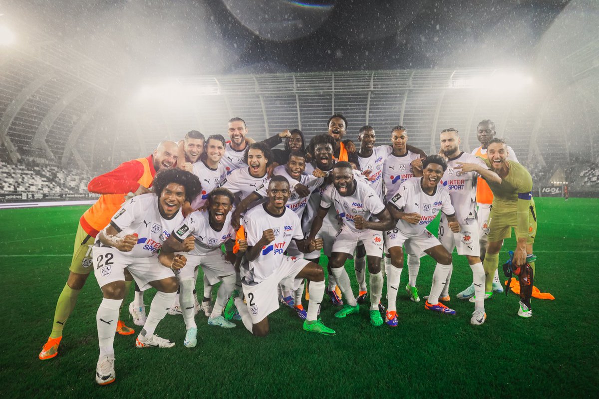 Quelle belle manière de débuter notre saison de <a href="/Ligue2BKT/">Ligue 2 BKT</a> ! Une équipe sérieuse, combative et solidaire qui nous a offert un bon résultat pour commencer le championnat. La route est encore longue et parsemée d’embûches. Continuons à prendre du plaisir ensemble. 

Allez Amiens !