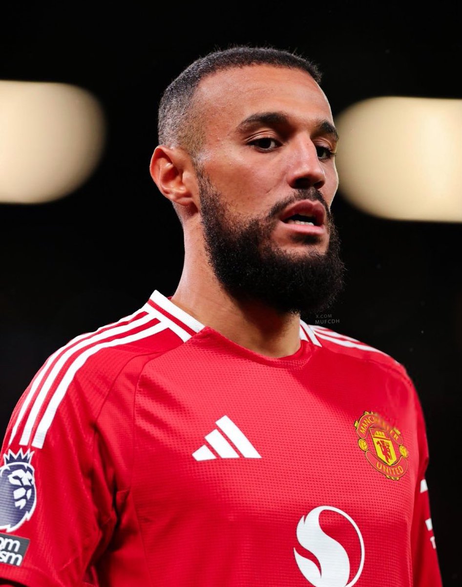 iambruky's tweet photo. Did you guys see Mazraoui?
Dalot has got some real work to do. Incredible performance from the Morrocan international.
Not believing is what they will do am telling you... https://t.co/6yprMVgxyb