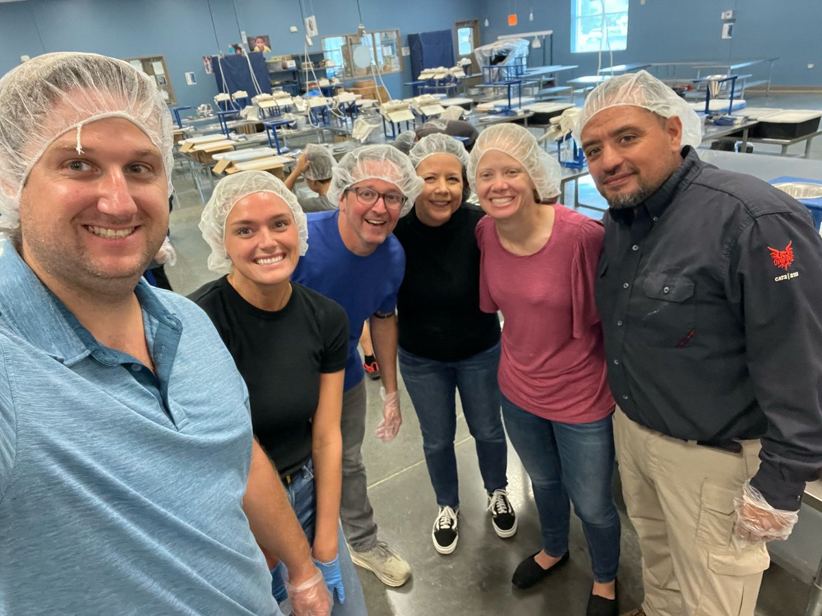 PennoyerSchool's tweet photo. Pennoyer admin outing at Feed My Starving Children! What a great way to give back to kids! #pennoyerpride https://t.co/pC7OfC58fM