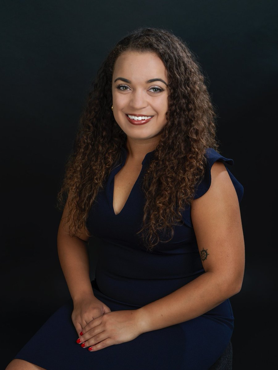 DanaDWhyte's tweet photo. New job means new headshots! Little me would be proud (and really excited about my long hair)

📸: Bird + Bird Studio https://t.co/ym1Vfoi9tm