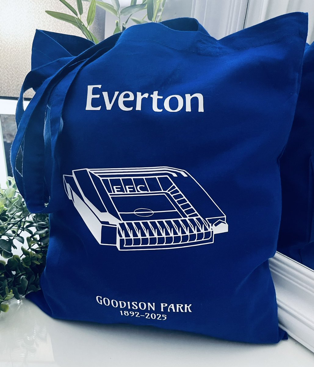 Wee Bella1973 tweet media