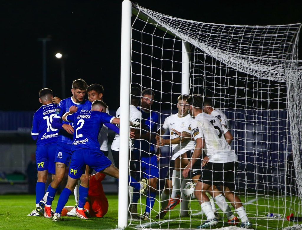 stosh's tweet photo. @FAIreland Waterford robbed https://t.co/2uDb8ZQNdE
