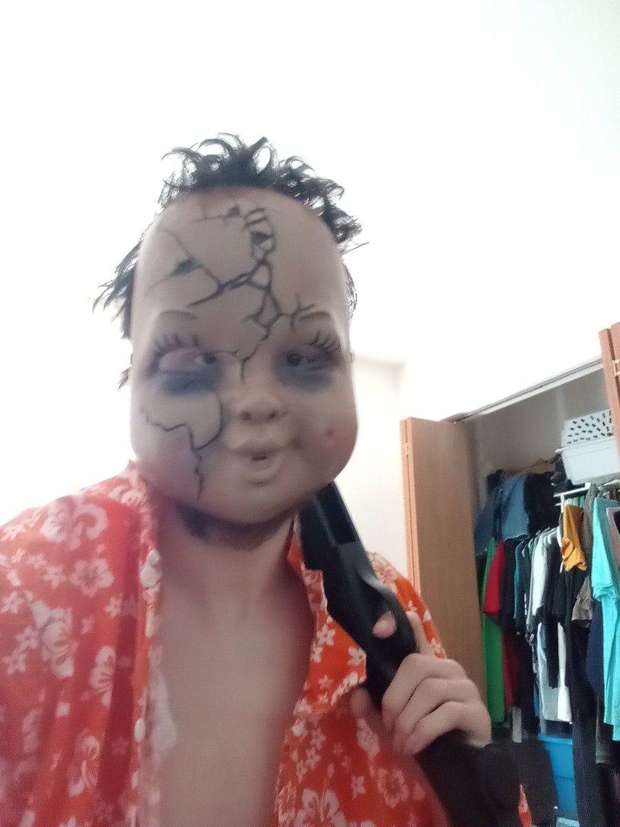 It's still August but fuck it 

Halloween Outfit Check 

This year I'm going hunting 

#manhunt #RockstarGames #babyface #innocentz
