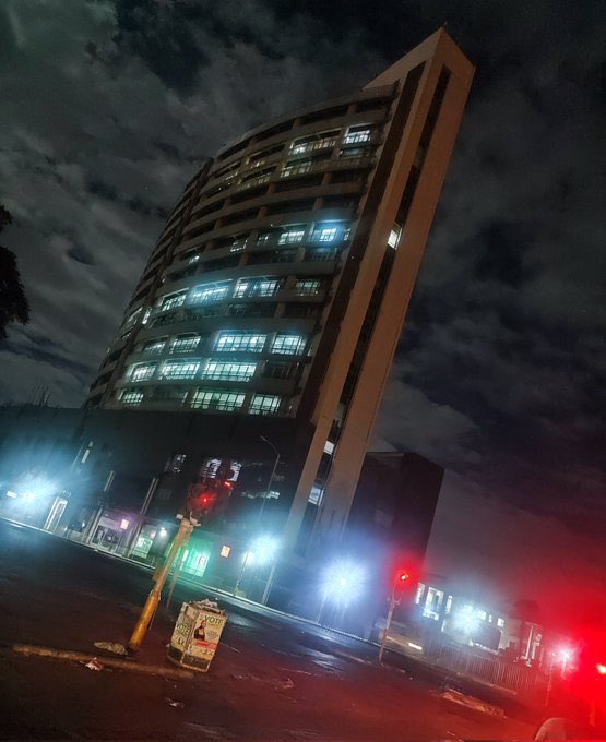 daddyhope's tweet photo. The Zimbabwean dictator Emmerson Mnangagwa has emptied the streets of Harare, the capital city of Zimbabwe, fearing an uprising during the now discredited SADC summit.

Mnangagwa, who embarked on a two-month crackdown against pro-democracy activists, jailing over 100 innocent citizens without bail, fears that people might protest against his corrupt and draconian rule.

His ongoing crackdown has been condemned by the United Nations this week after reports of arbitrary arrests, torture, and abuse of the judiciary.

Harare townships are being patrolled by military armored vehicles and police water cannons, and residents have been told to go home by 8 PM following the regime's order to close shopping centers.

A SADC foreign minister, speaking anonymously to reporters, said today’s meetings were very sombre and subdued. The minister noted that some regional leaders feel uneasy about publicly engaging with a regime widely condemned for its human rights abuses and anti-democratic practices this week.
President Hakainde Hichilema of Zambia didn’t even turn up for the summit.
President Cyril Ramaphosa of South Africa postponed his arrival to tomorrow.

The actions of the Zimbabwean tyrant and his regime in the lead-up to the SADC summit are not only troubling, but also show a deep-seated fear of dissent, criticism, and a blatant disregard for human rights.

The decision to empty the streets tonight and deploy military vehicles in the townships clearly indicates the regime's willingness to use violent force to suppress any potential demonstrations or protests.

This kind of heavy-handed approach is unlikely to win the regime any support among the Zimbabwean people and may, in fact, further alienate and disenfranchise those already suffering under the current economic and political conditions.

It remains to be seen how the SADC summit will play out and whether any progress can be made toward addressing the immediate challenges facing Zimbabwe and the region as a whole.

What is certain is that Mnangagwa got the kind of summit he didn’t want, one whose media focus is now on his illegitimacy, corrupt rule and his terrible abuse of human rights.