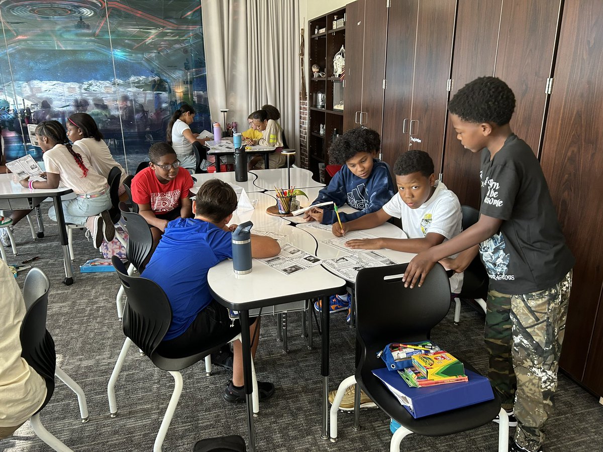 Fun Friday- researching plant and animal adaptations with my fabulous fifth graders.  <a href="/DebbieHavnen/">Debbie Havnen</a> <a href="/Humble_Science/">Humble ISD Elementary Science</a> <a href="/HumbleISD_CE/">Centennial Elementary</a>