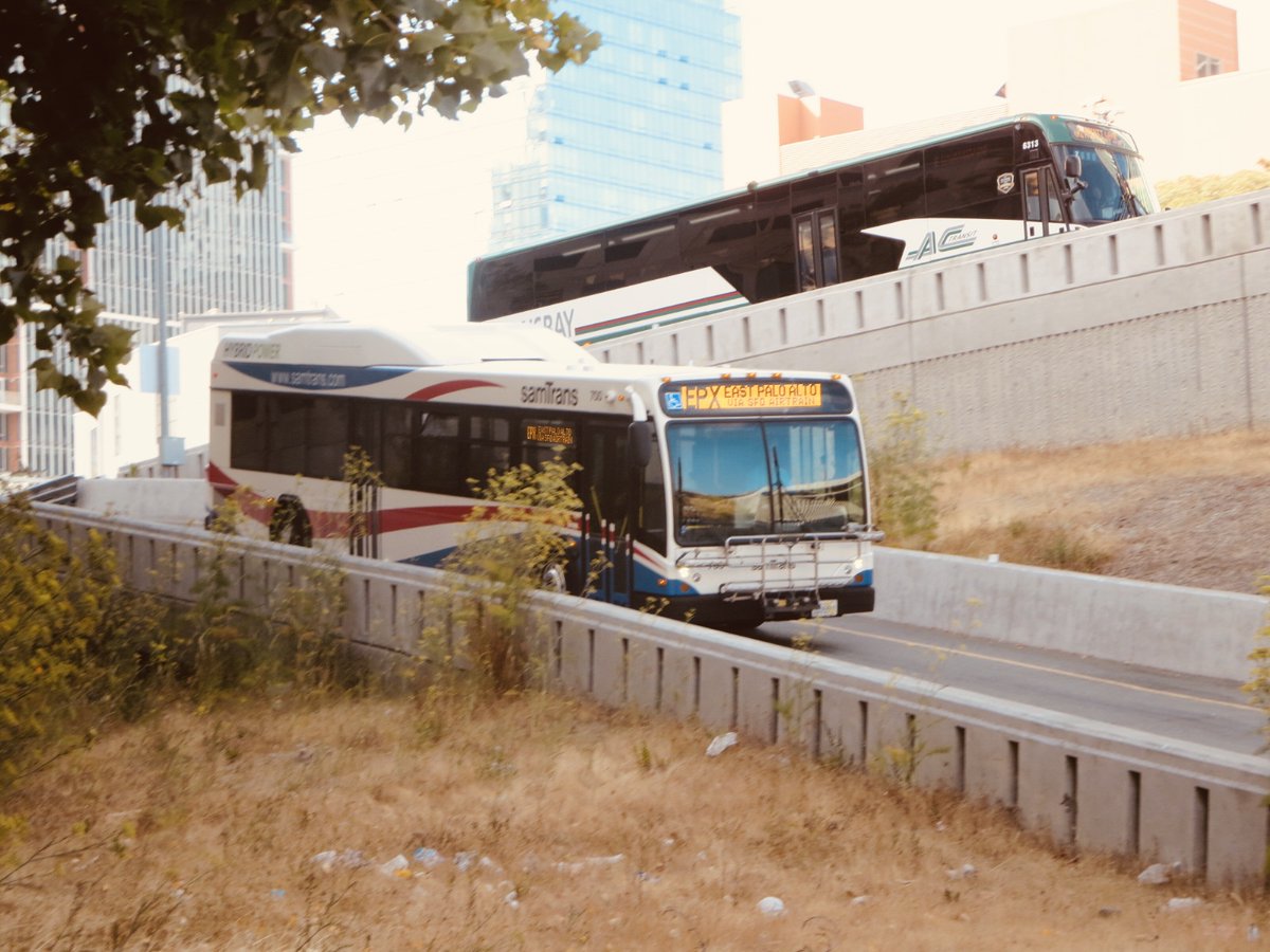 SamTrans's tweet photo. Happy #BusFridayโข๏ธ from this gorgeous view of our EPX bus leaving the newest venue in our bus system - Salesforce Transit Center. โจ
(also, hello to our friends @rideact in the background! hope you're doing well. ๐ซถ)
Have a great weekend, everyone! https://t.co/u16Pd50IQR
