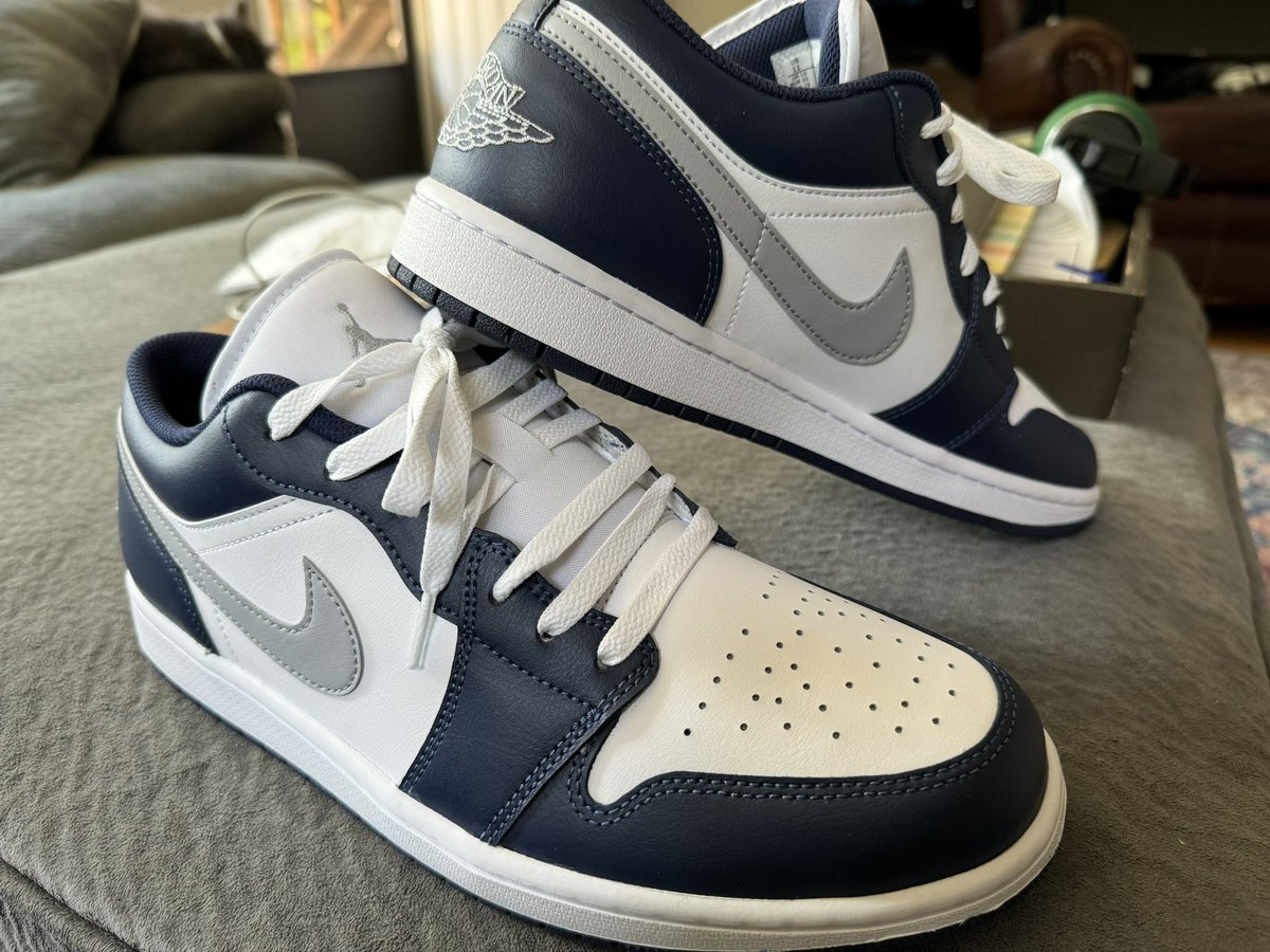 📦 Mail Day did not disappoint… Game Day Ws in these AJ 1 Lows  just got better!