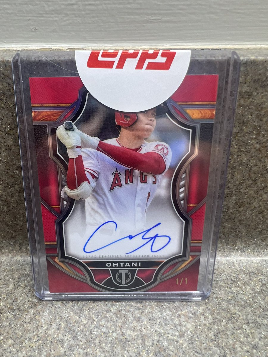 erikswanson9's tweet photo. @LAcarddude Shohei Ohtani 1/1 Topps Tribute $2k obo https://t.co/vmXhedbY4r