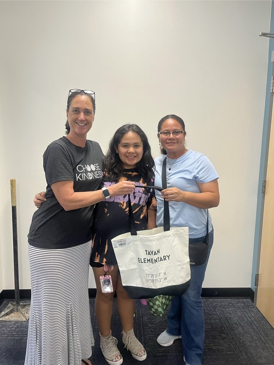 TavanSUSD's tweet photo. Our Celebration of Learning Raffle Winners claimed their awesome bags of swag. Thank you to everyone who came out and submitted their raffle tickets for chances to win. https://t.co/k0jGktB3JU