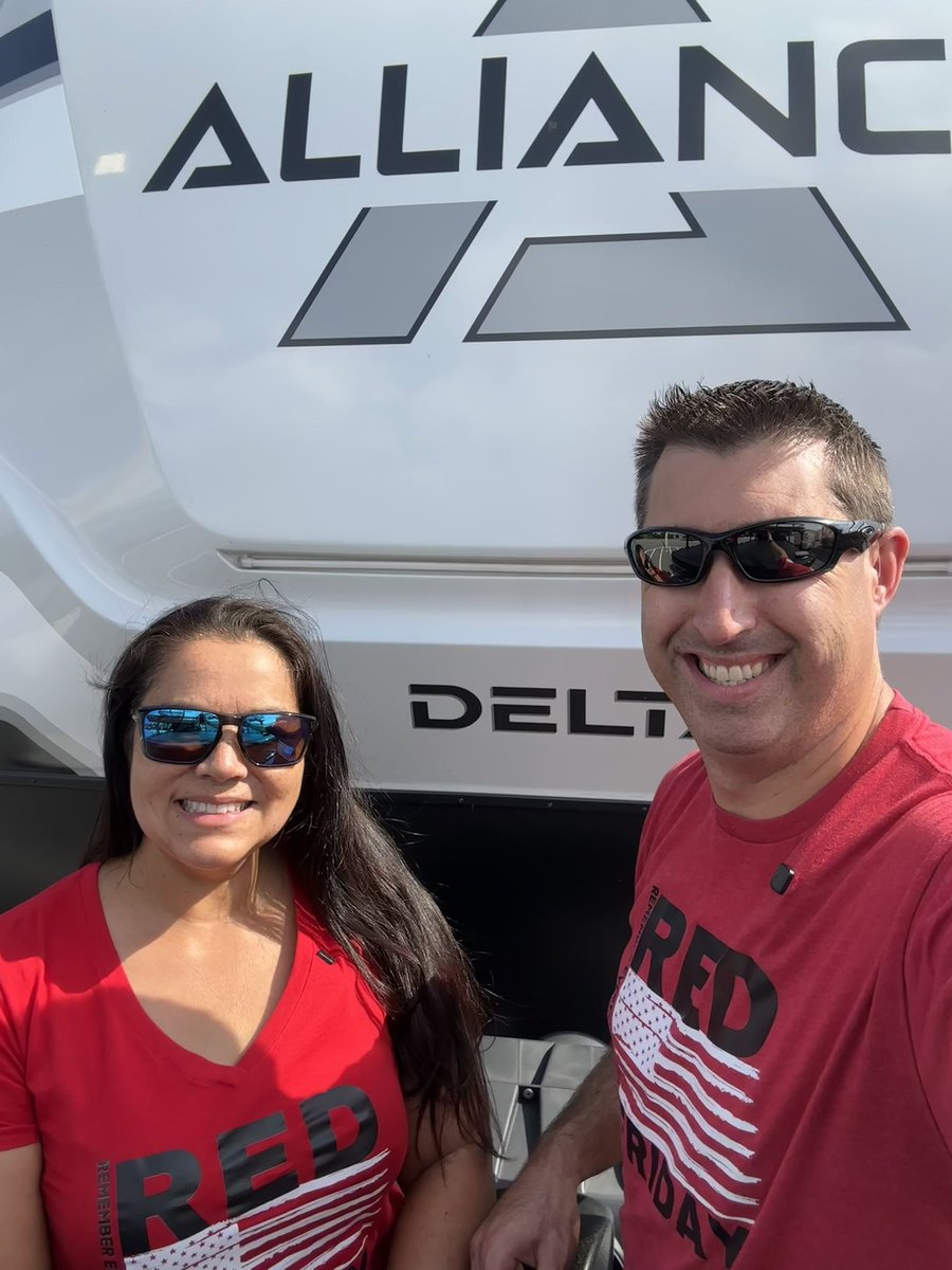 VenturesomeCPL's tweet photo. ☀️ Happy Friday ❤️ It’s a travel day for us! We are so excited for our new Adventure 🥰
What are your weekend plans⁉️
Don’t forget 👉🏼 R.E.D. Friday 🇺🇸
Remember ❤️ Everyone ❤️ Deployed ❤️
#rvlife #traveltrailer #alliancerv #delta #rv #travelday #rvfamily #rvcouple #marriedlife https://t.co/gogjS3trFn
