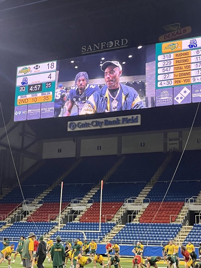 SkoBuffsGoBuffs's tweet photo. North Dakota State played Colorado YouTube Video during Practice 👀 https://t.co/no3DMVCFUO