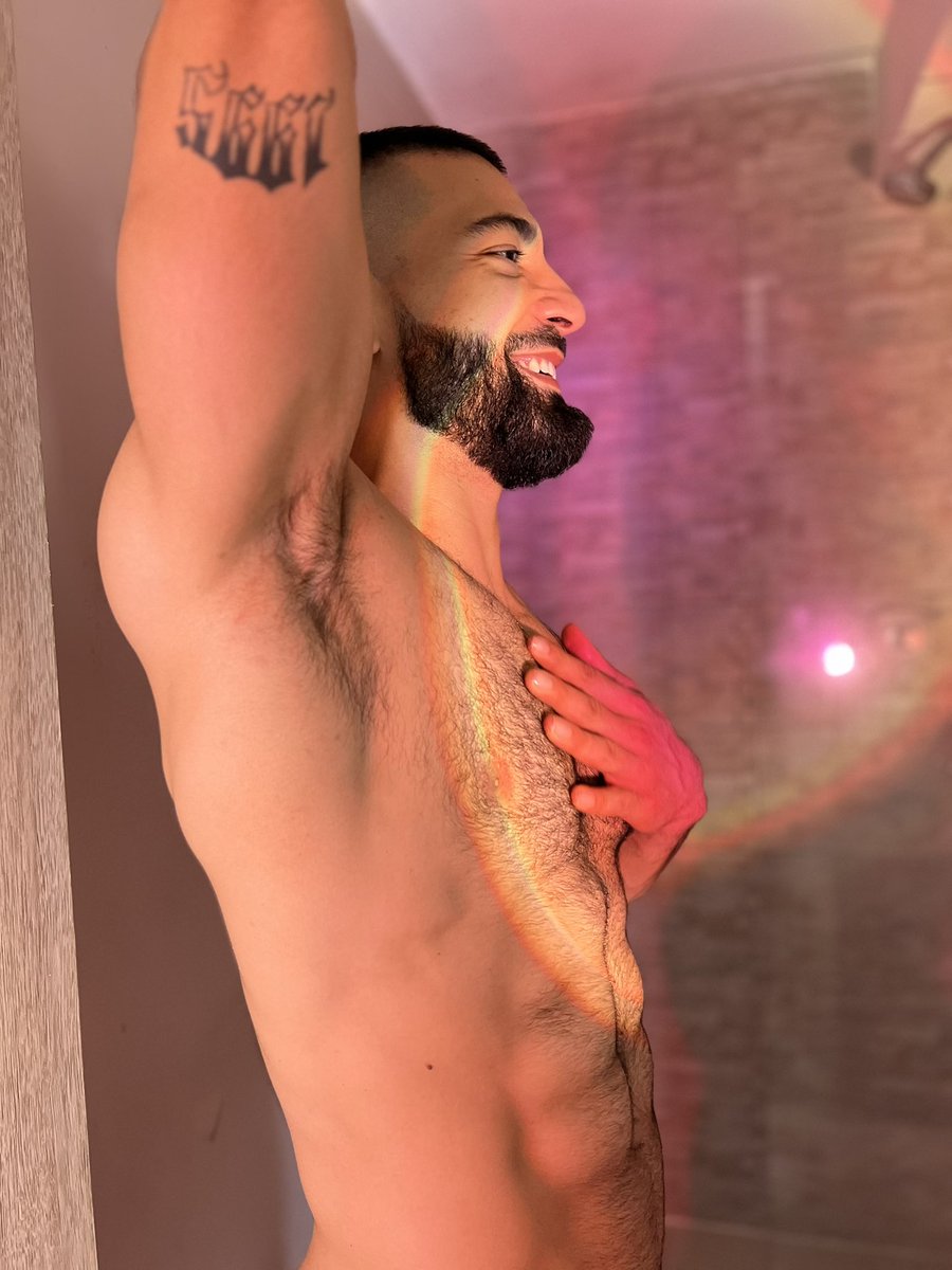 Ready to take a shower with me? New content on onlyfans.com/maxstrong see you there to get a gift from you new subscriber 😉