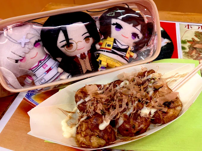 らんねーちゃんおすすめのたこ焼き屋がwikiとパブサで違ったからもう両方食べてきた どっちも美味かったからよし!個人的には左のが好きだった←たこやき座   十八番→ 