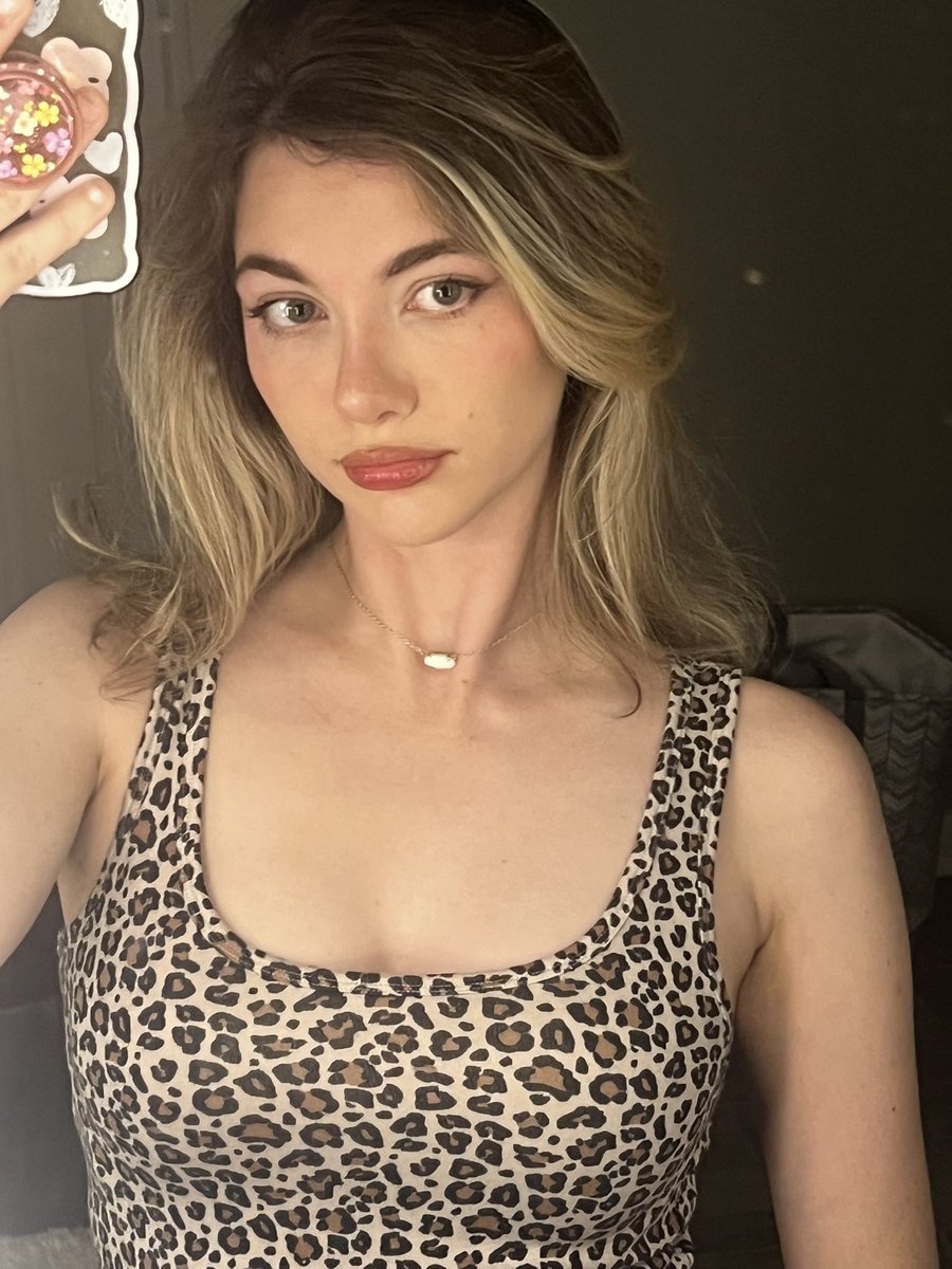 Anna Wray tweet media