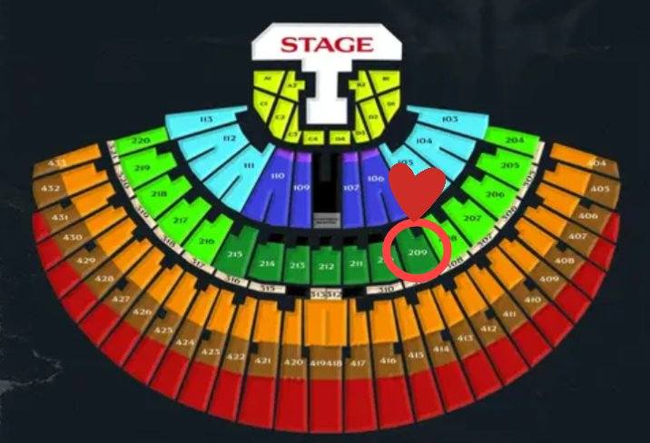 jinjjaron's tweet photo. wts lfb Stray kids Dominate Bulacan concert ticket🥠
-Lower Box B Premium LB209 Seat 181 Row 43
-9.6K -- no added fee!
-meetup claim+pay sm cubao

rfs: got desired seats

lbb prem ph arena skz tix con bang chan lee know changbin hyunjin han felix seungmin i.n #dominATE_Bulacan https://t.co/ygsQWxCNhA